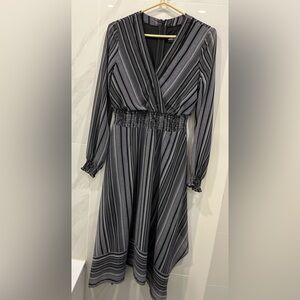 Karl Lagerfeld Size 2 Long Dress - Polyester material lightweight